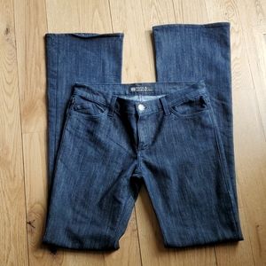 ROCK & REPUBLIC JEANS SIZE 30  NWOT DARK BLUE